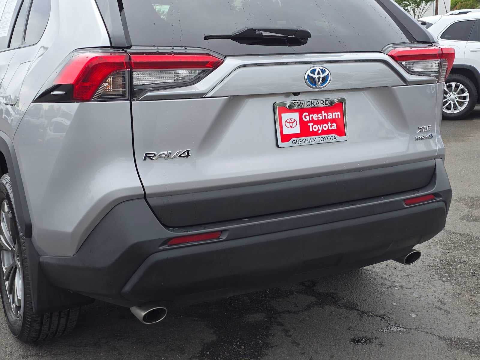 2022 Toyota RAV4 Hybrid XLE Premium