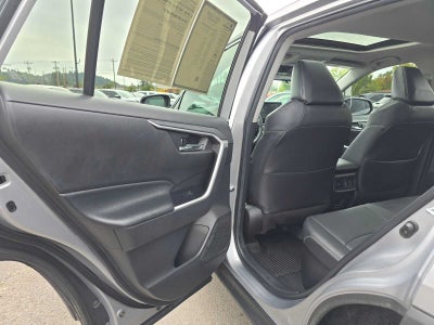 2022 Toyota RAV4 Hybrid XLE Premium