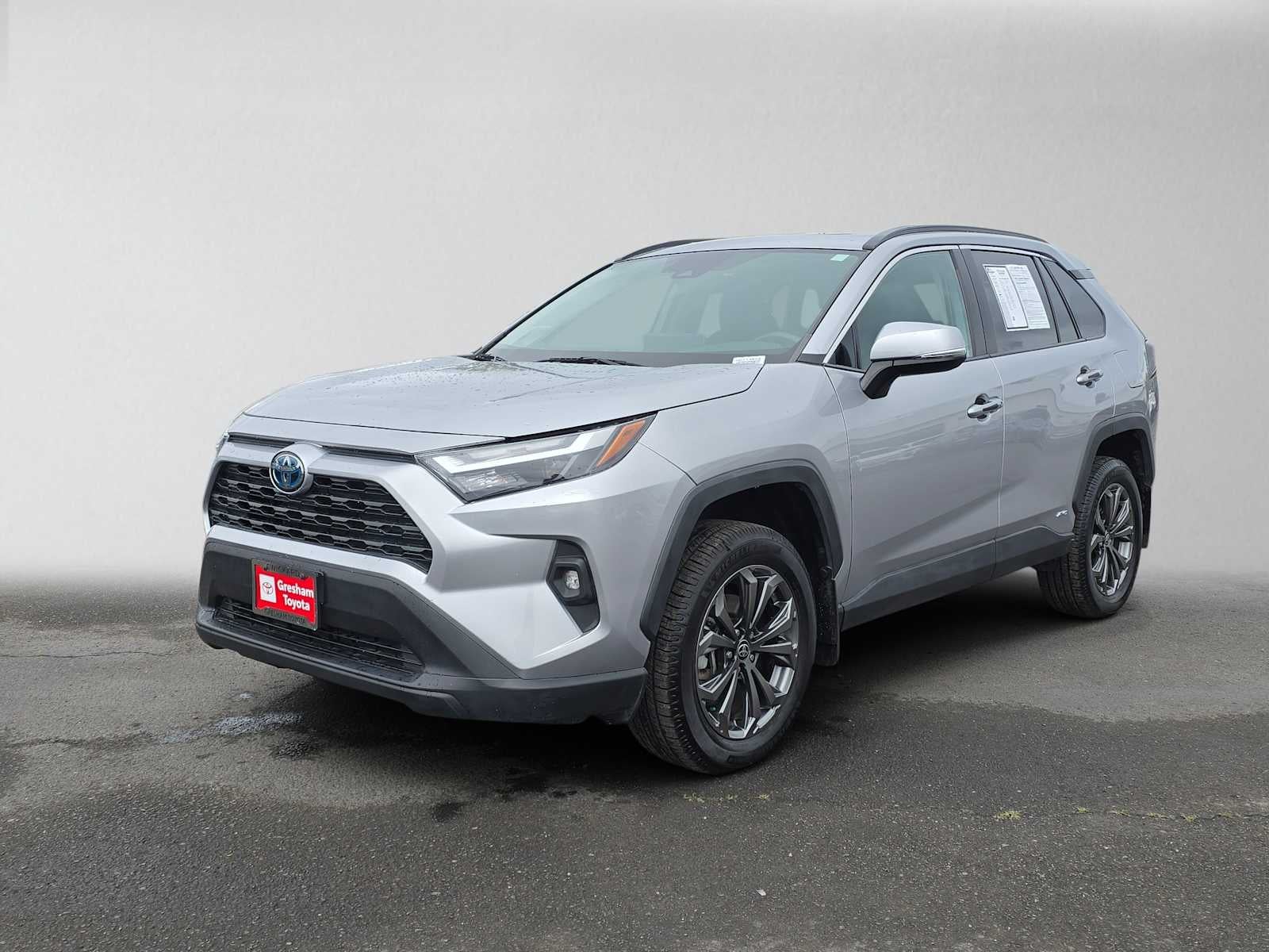2022 Toyota RAV4 Hybrid XLE Premium