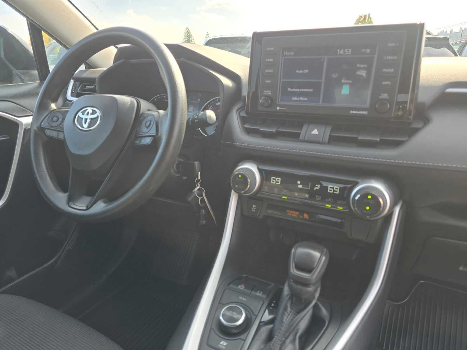 2022 Toyota RAV4 Hybrid LE