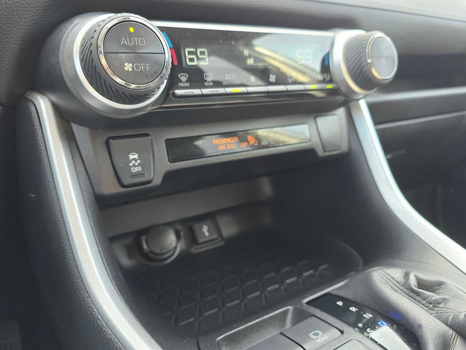 2022 Toyota RAV4 Hybrid LE