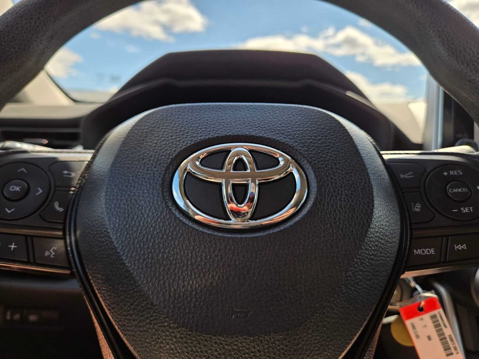 2023 Toyota RAV4 Hybrid LE