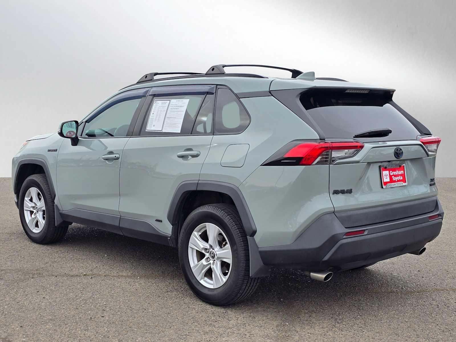 2021 Toyota RAV4 Hybrid XLE