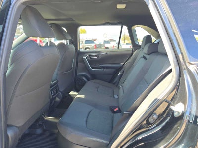 2023 Toyota RAV4 Hybrid SE
