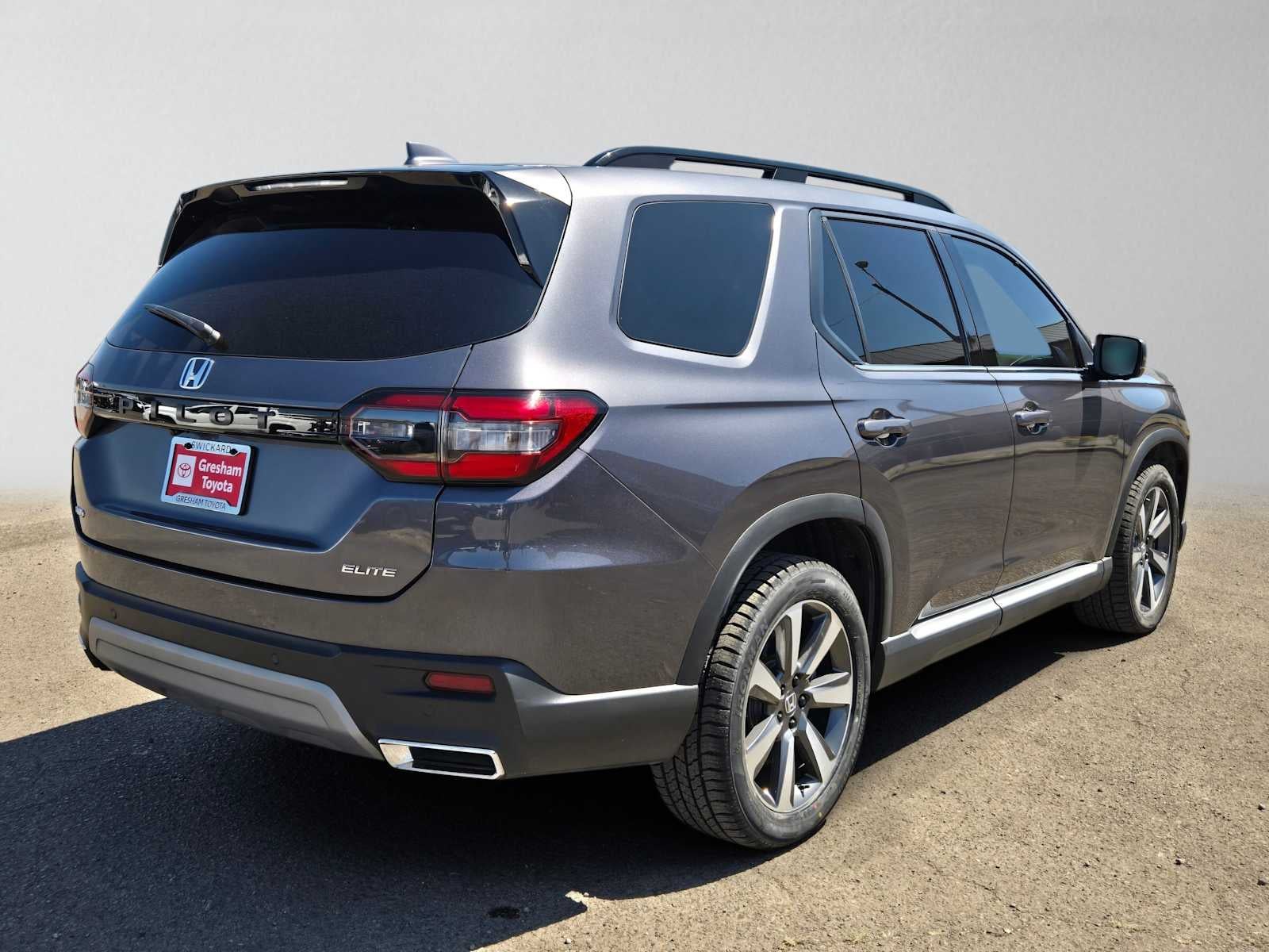 2023 Honda Pilot Elite