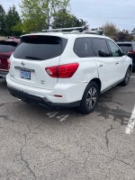 2017 Nissan Pathfinder SV