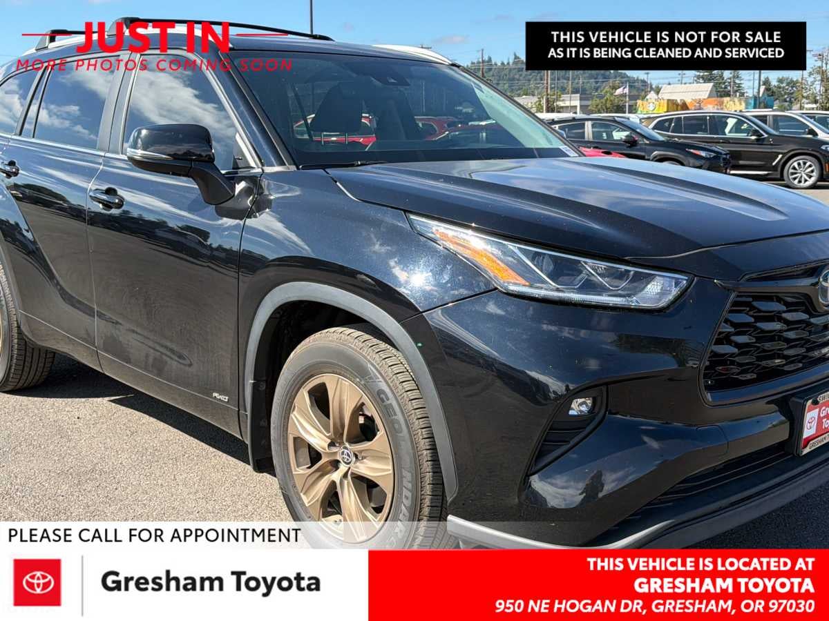 2023 Toyota Highlander Hybrid Bronze Edition
