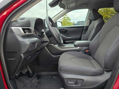 2020 Toyota Highlander LE