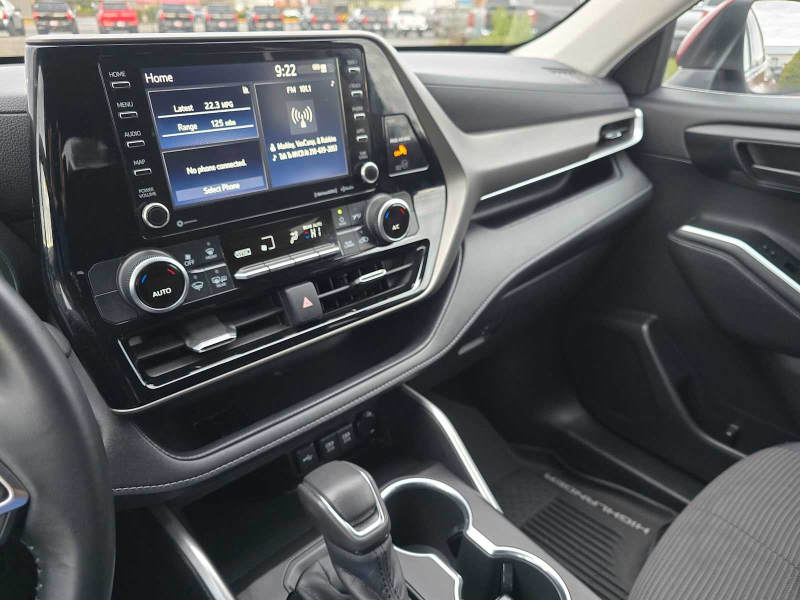 2020 Toyota Highlander LE