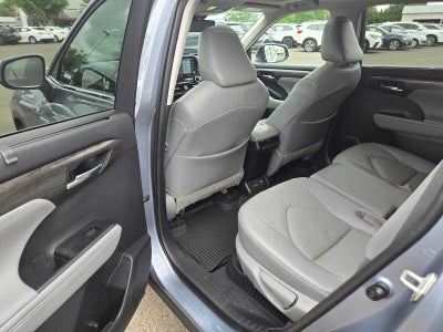 2021 Toyota Highlander Hybrid Limited