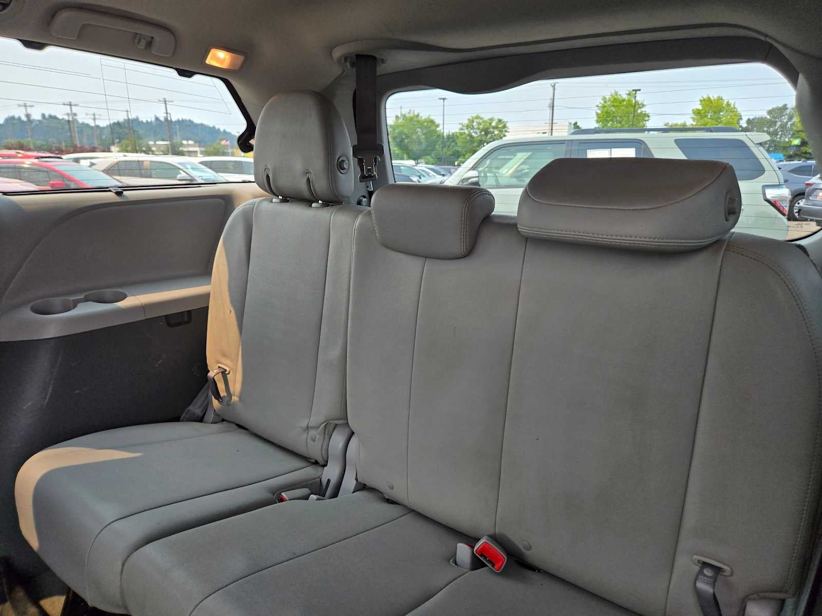 2016 Toyota Sienna XLE