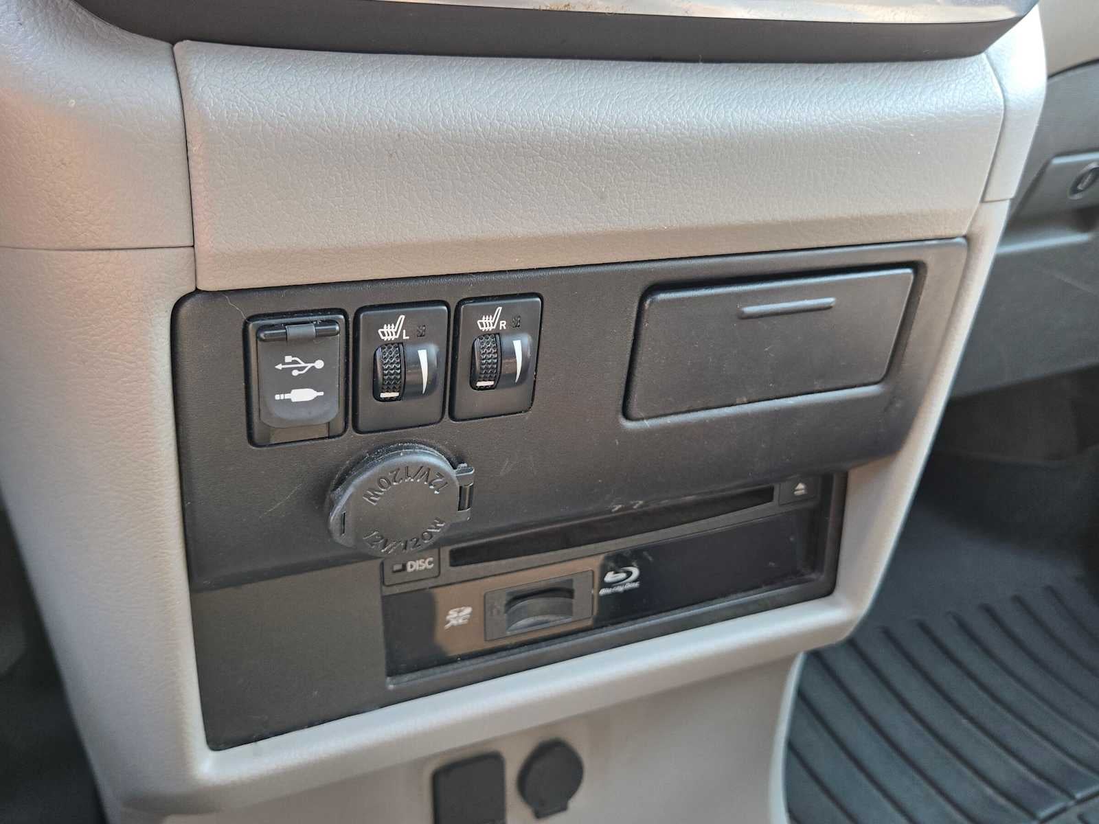 2016 Toyota Sienna XLE