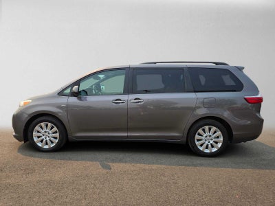 2016 Toyota Sienna XLE