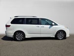 2020 Toyota Sienna XLE