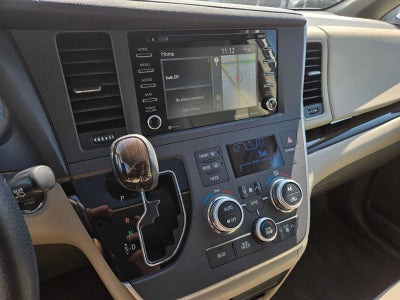 2020 Toyota Sienna XLE