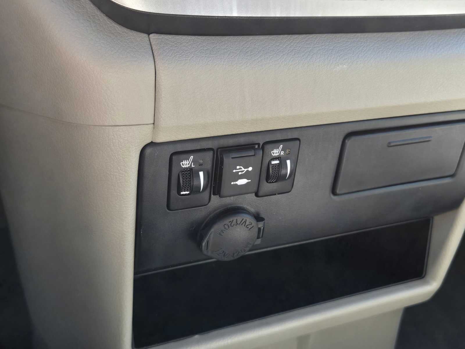 2020 Toyota Sienna XLE