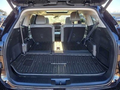 2021 Toyota Highlander Hybrid Platinum