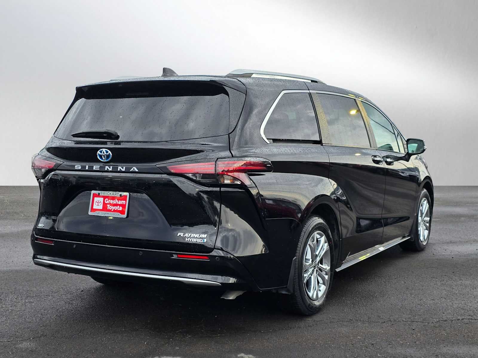 2023 Toyota Sienna Platinum