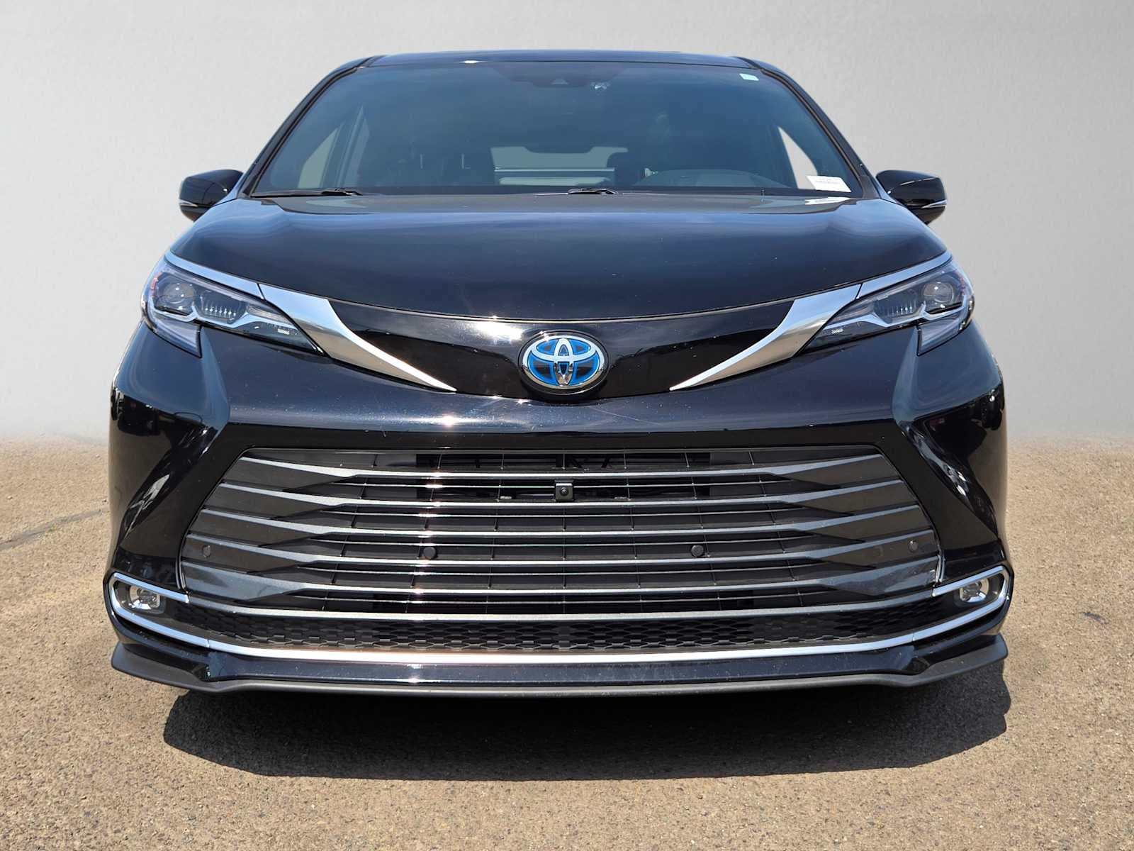 2025 Toyota Sienna Platinum