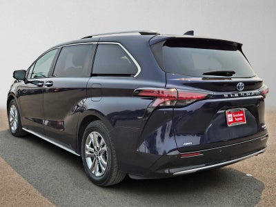 2023 Toyota Sienna Platinum