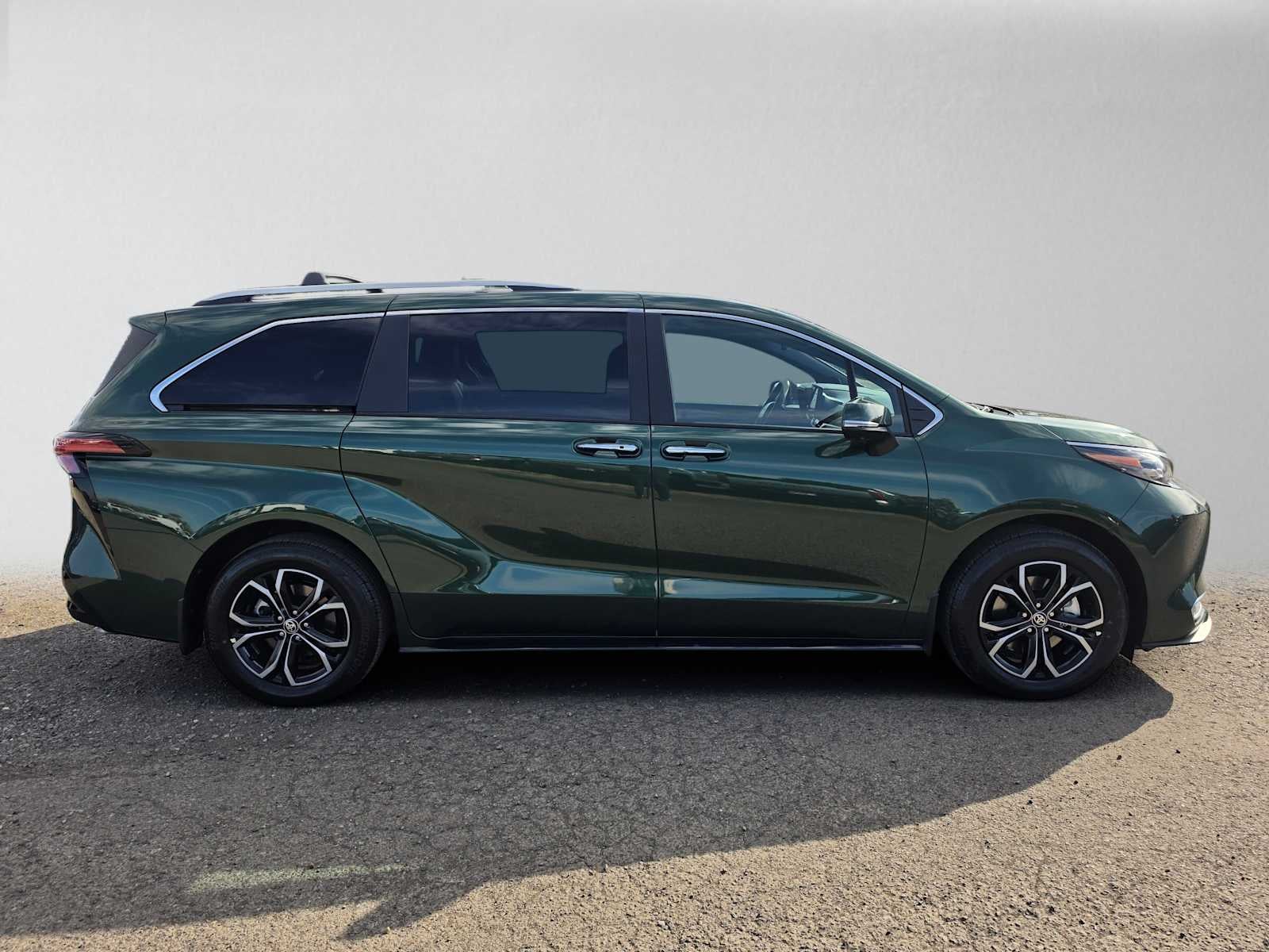 2026 Toyota Sienna Platinum