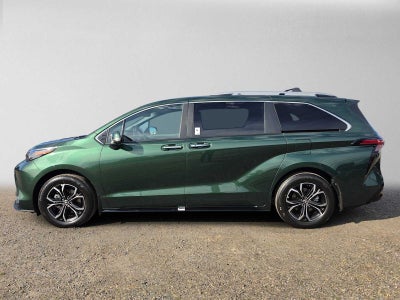 2026 Toyota Sienna Platinum