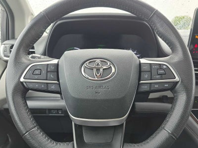 2024 Toyota Sienna XLE
