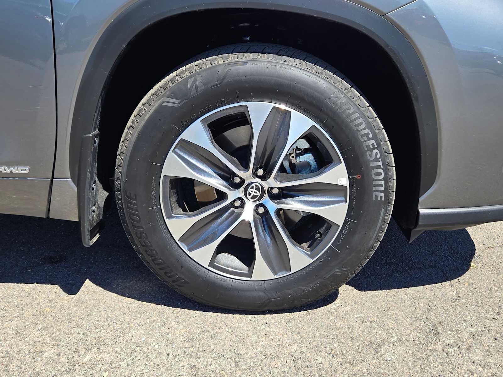2026 Toyota Highlander Hybrid XLE