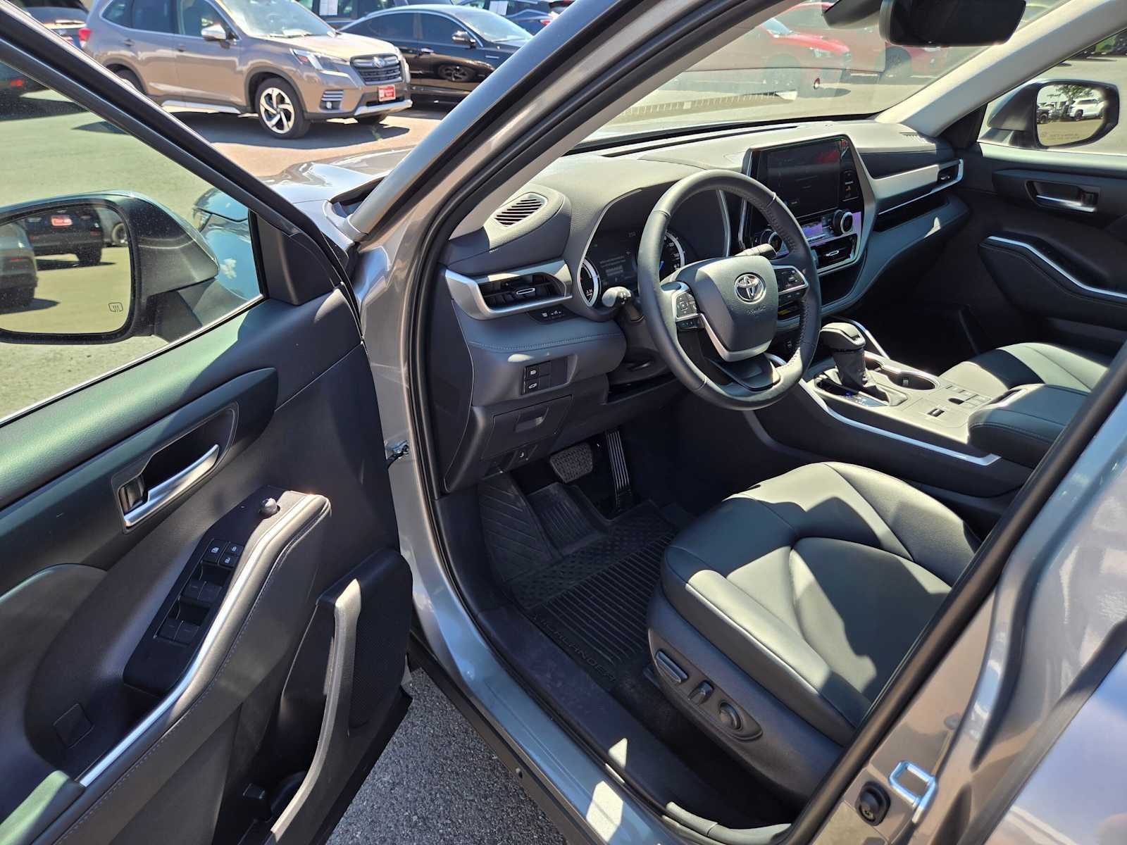 2026 Toyota Highlander Hybrid XLE