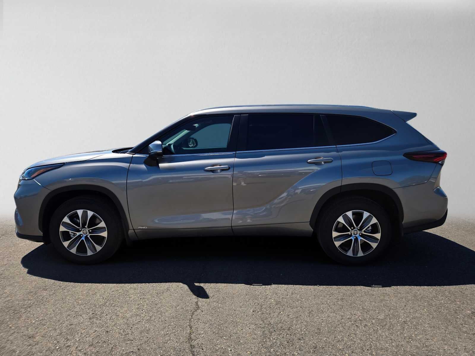 2026 Toyota Highlander Hybrid XLE