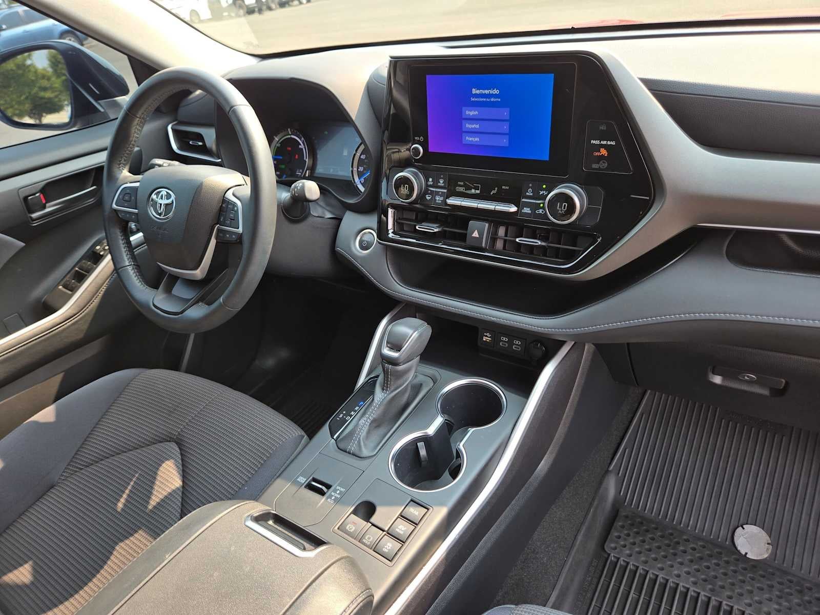 2024 Toyota Highlander Hybrid LE Nightshade