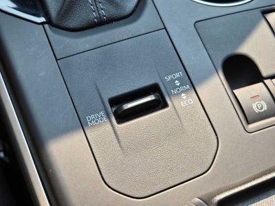2024 Toyota Highlander Hybrid LE Nightshade