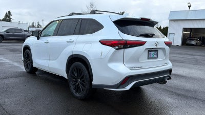 2023 Toyota Highlander XSE