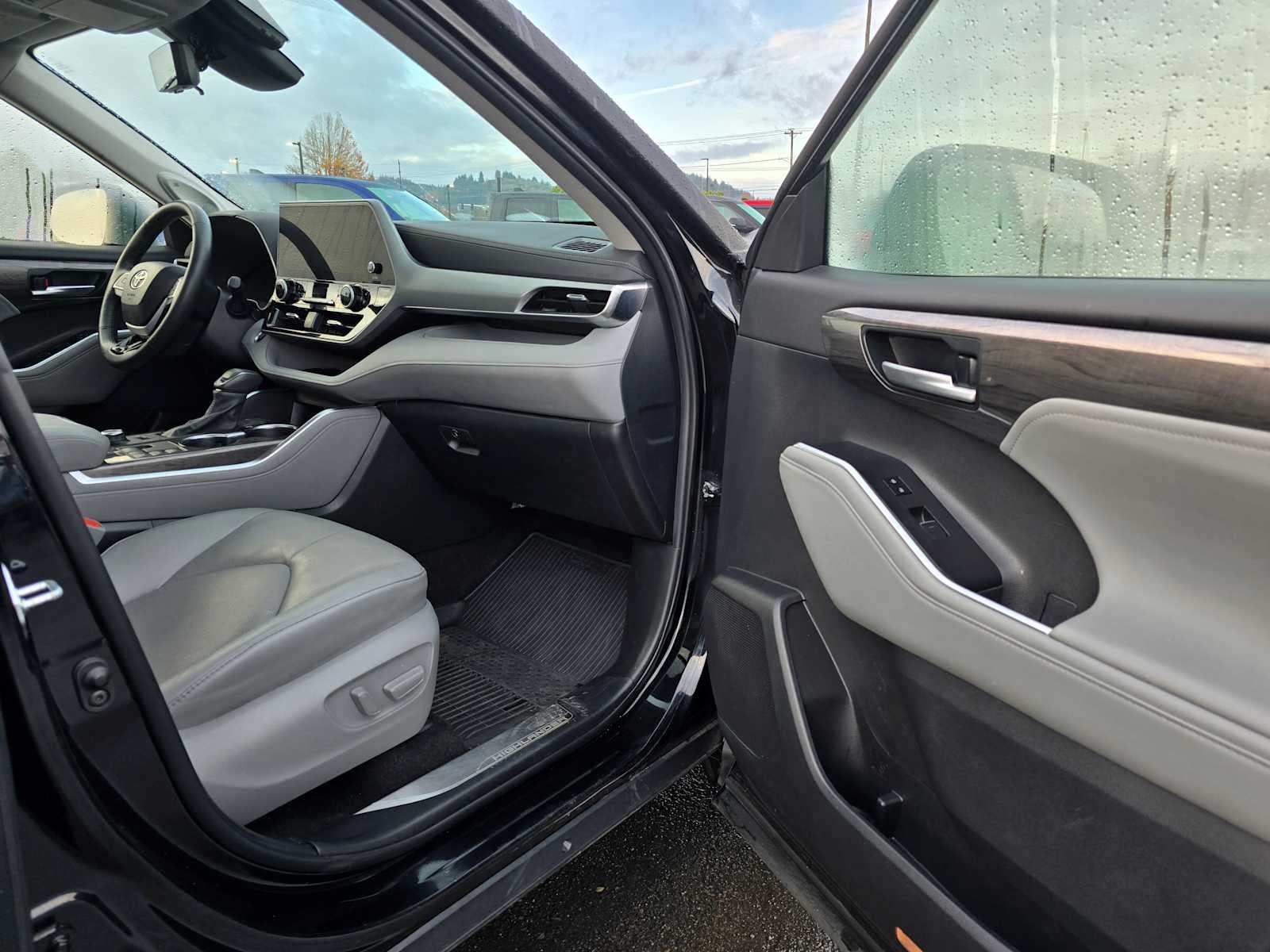 2024 Toyota Highlander Platinum