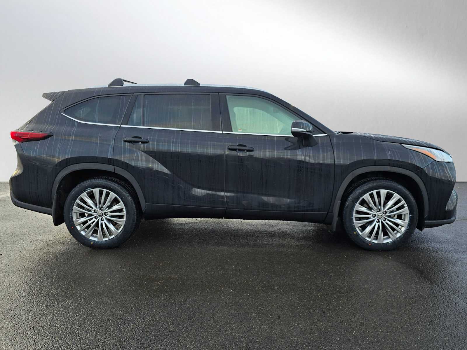 2024 Toyota Highlander Platinum
