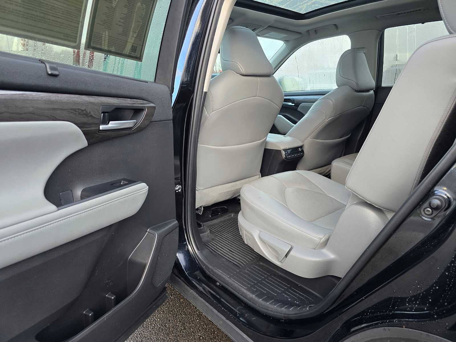 2024 Toyota Highlander Platinum