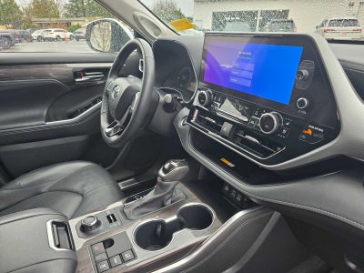 2024 Toyota Highlander Platinum