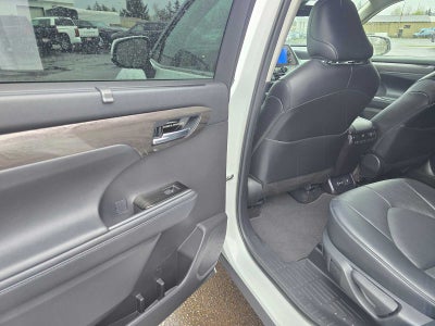 2024 Toyota Highlander Platinum