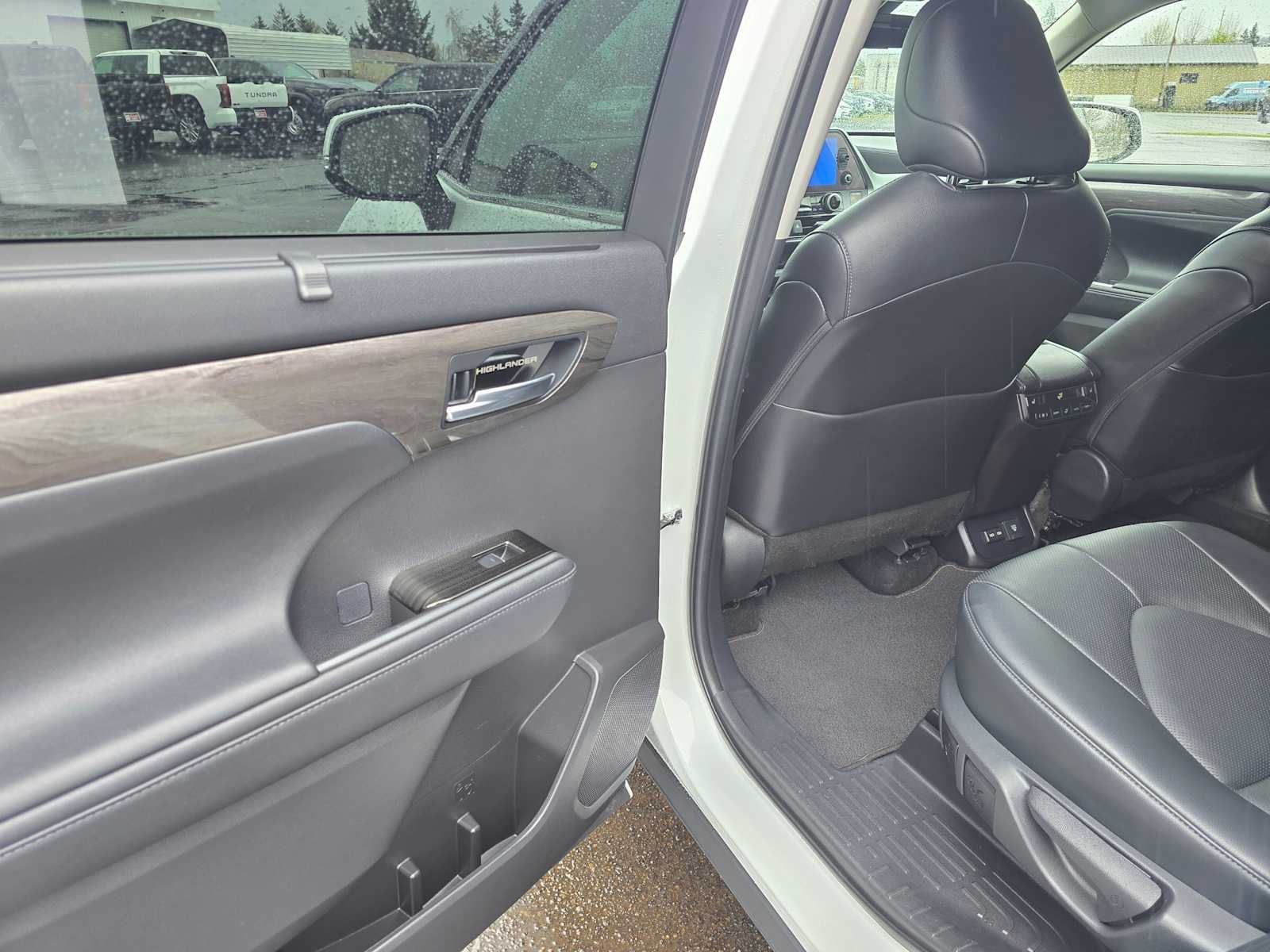 2024 Toyota Highlander Platinum