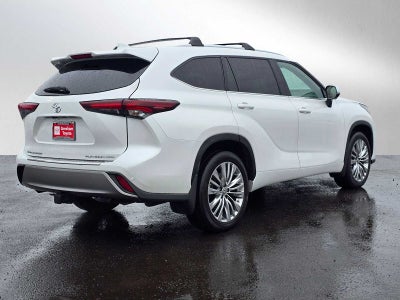 2024 Toyota Highlander Platinum