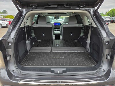 2025 Toyota Highlander Platinum