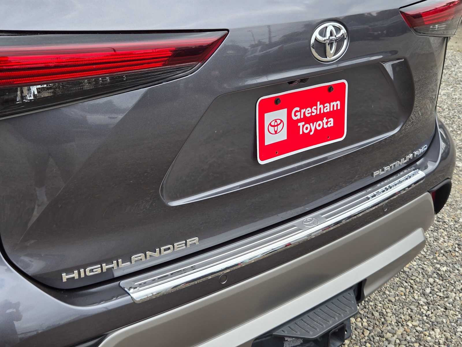 2025 Toyota Highlander Platinum