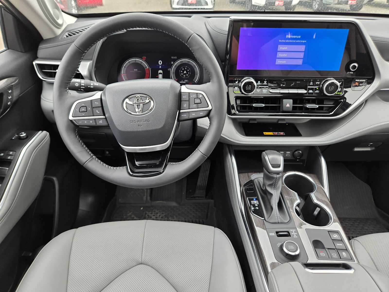 2025 Toyota Highlander Platinum