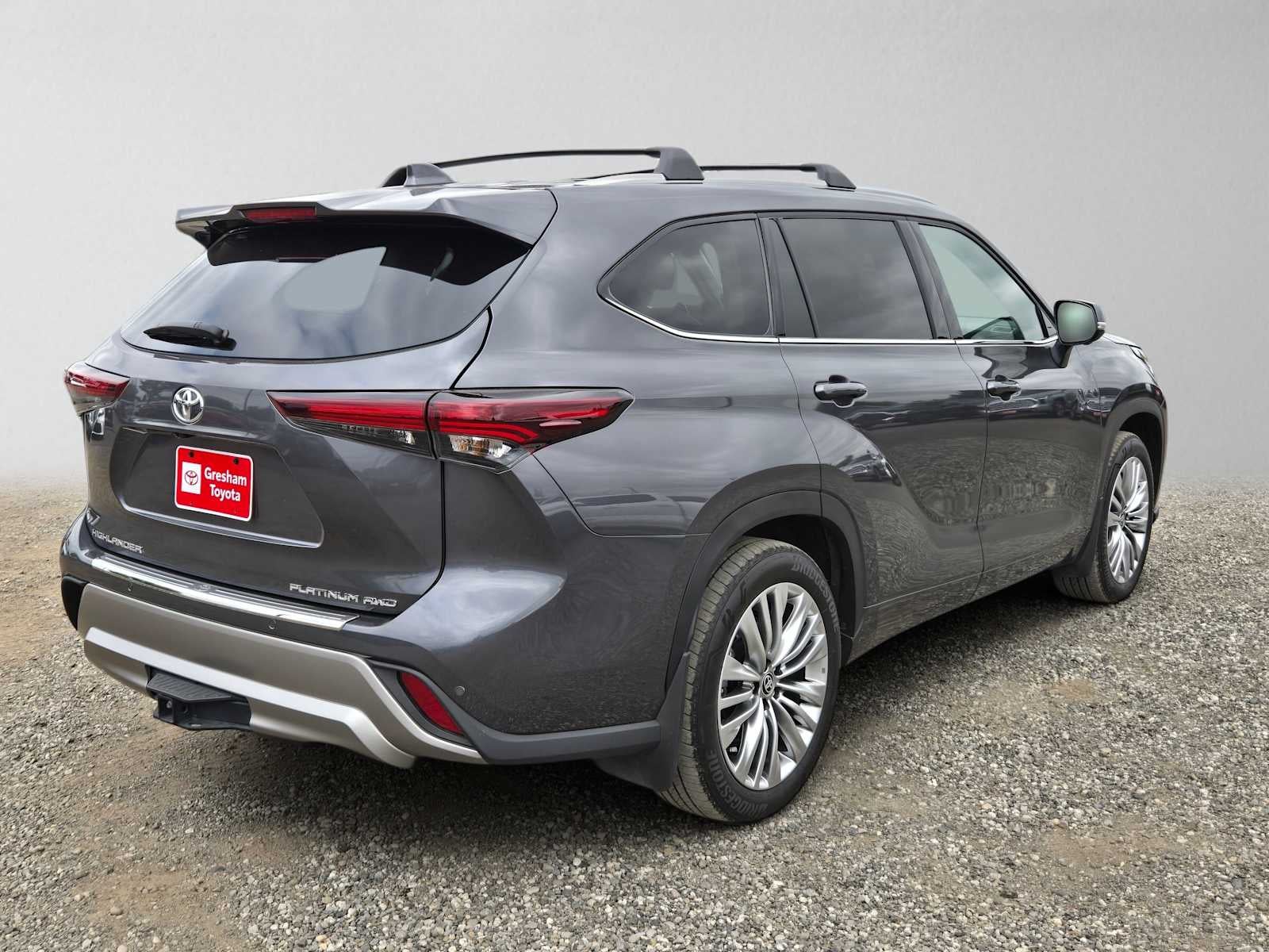2025 Toyota Highlander Platinum