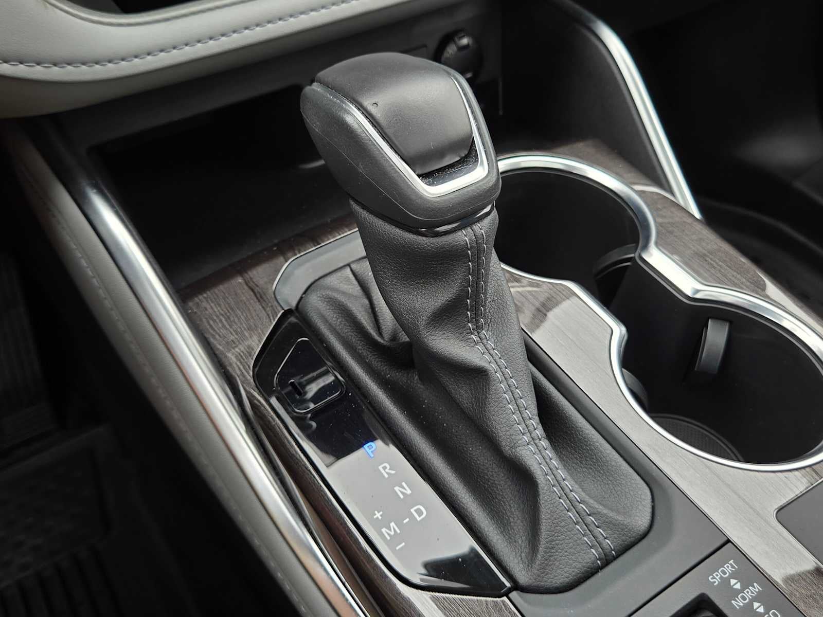 2025 Toyota Highlander Platinum