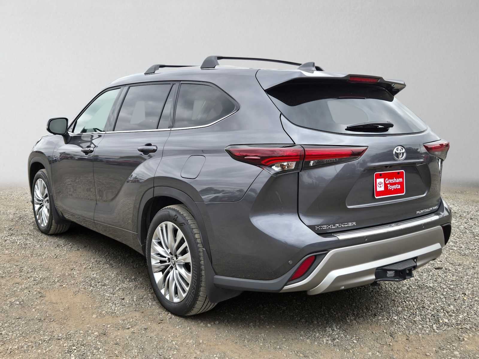 2025 Toyota Highlander Platinum