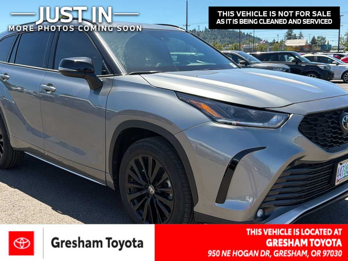 2026 Toyota Highlander XSE