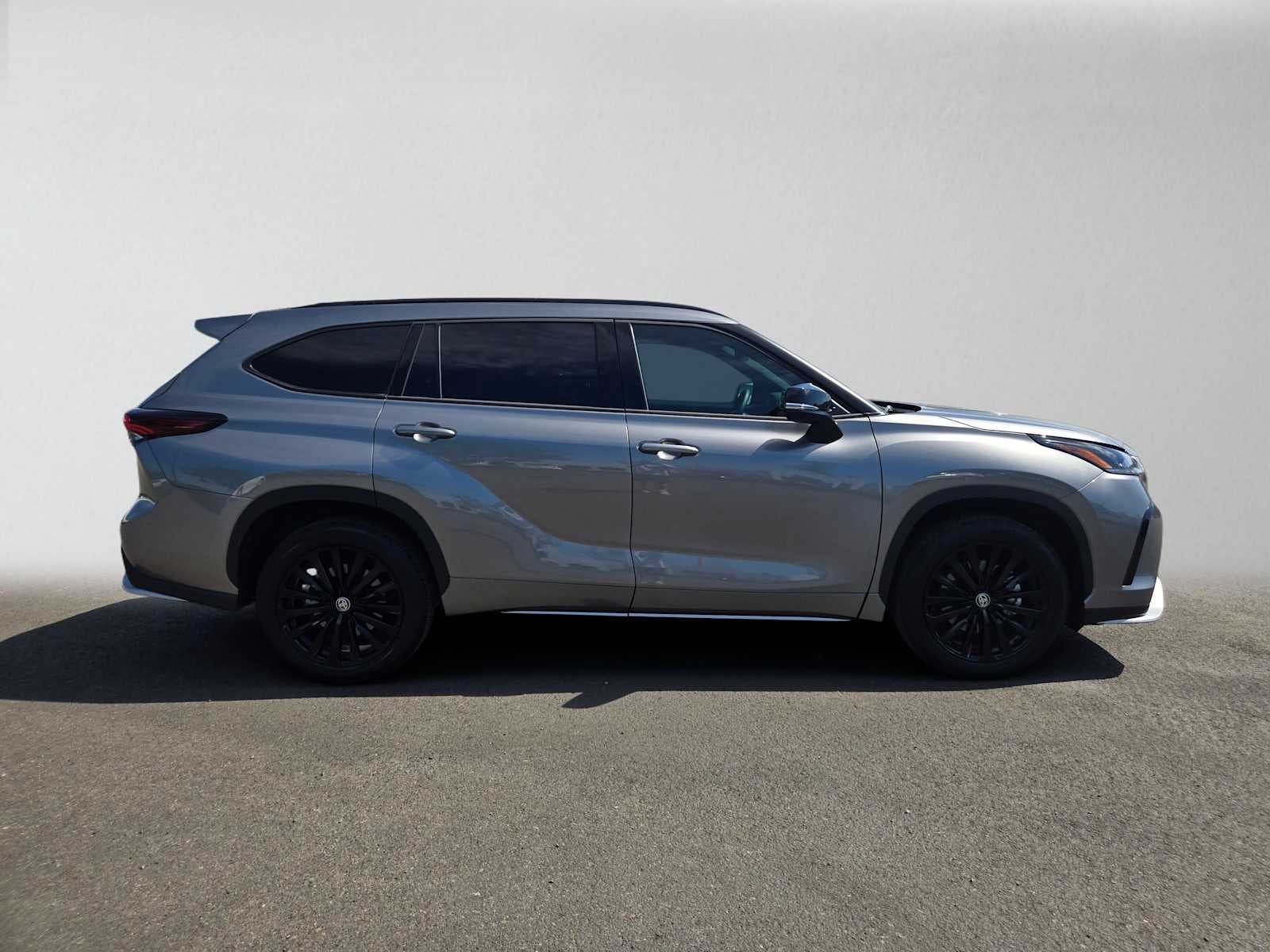 2026 Toyota Highlander XSE