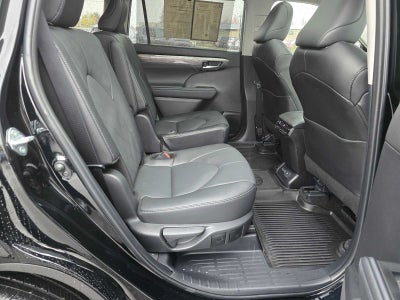 2025 Toyota Highlander Platinum