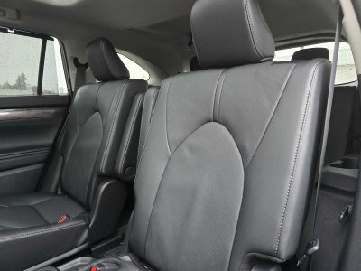 2025 Toyota Highlander Platinum